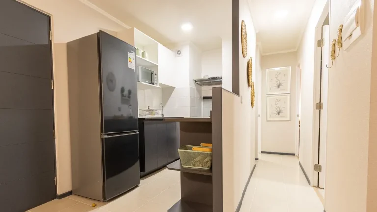 D_NQ_NP_2X_910606-MLC99137390354_112025-F-plaza-cervantes-torre-a-maestra